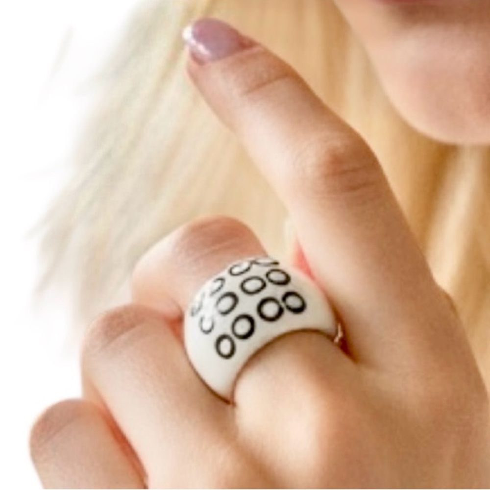 CHANEL Coco logo White & Black Ring Authentic